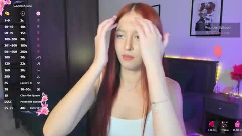 Snapshot of ellypeach chatting on November 2025 12:48:02 PM EllyPeach online show from November 2025 12:48:02 PM