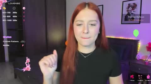 Snapshot of ellypeach chatting on November 2025 11:42:01 AM EllyPeach online show from November 2025 11:42:01 AM