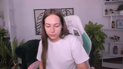 elma_lily online show from September 2025 06:02:02 AM