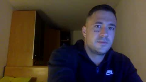 Namelezz elnamelez online show from September 2025 05:00:02 AM