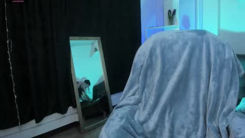 Snapshot of eloisee_ chatting on November 2025 04:33:02 AM Eloise . online show from November 2025 04:33:02 AM