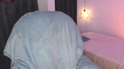 Snapshot of eloisee_ chatting on November 2025 05:17:01 AM Eloise . online show from November 2025 05:17:01 AM