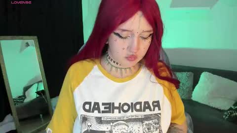 Snapshot of eloisee_ chatting on November 2025 09:50:01 PM Eloise . online show from November 2025 09:50:01 PM