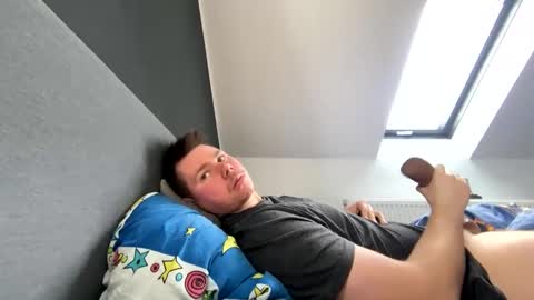 Snapshot of eltat_75 chatting on February 2025 07:49:01 AM eltat_75 online show from February 2025 07:49:01 AM