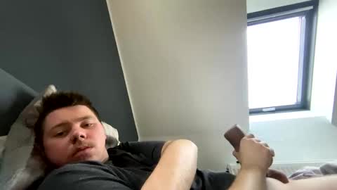 Snapshot of eltat_75 chatting on February 2025 07:15:02 AM eltat_75 online show from February 2025 07:15:02 AM