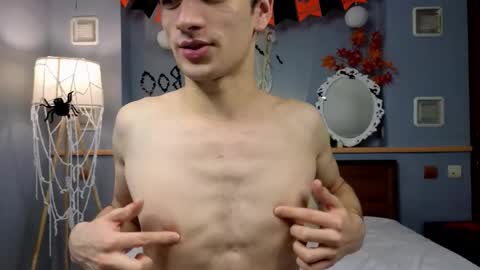 Snapshot of elvano_et chatting on October 2025 07:09:02 AM Elvano online show from October 2025 07:09:02 AM