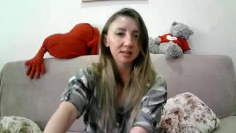 ElvinaSweet online show from September 2025 06:15:02 AM
