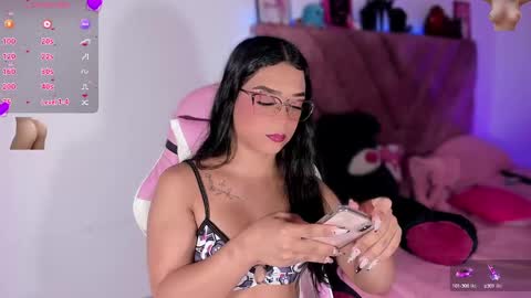 ely_w1 online show from October 2025 09:02:01 PM