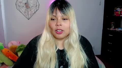 Ely online show from October 2025 08:28:01 PM