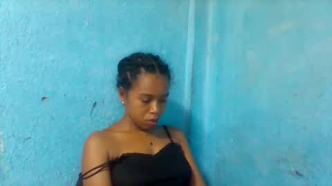 Snapshot of elys208 chatting on November 2025 02:12:01 AM elys208 online show from November 2025 02:12:01 AM