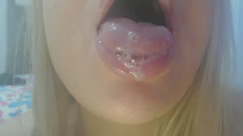 E L Z A  online show from February 2025 07:19:02 PM