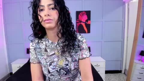 Elizabeth online show from January 2025 08:15:02 AM