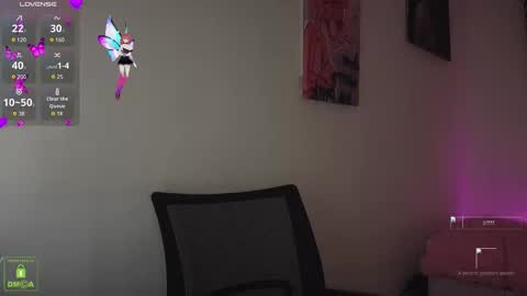 Snapshot of em1l1a chatting on October 2025 08:51:01 PM Em1l1a online show from October 2025 08:51:01 PM