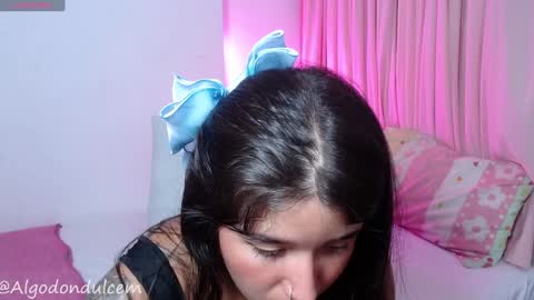 Snapshot of em_aa1 chatting on December 2024 02:27:02 AM A N D R E A online show from December 2024 02:27:02 AM