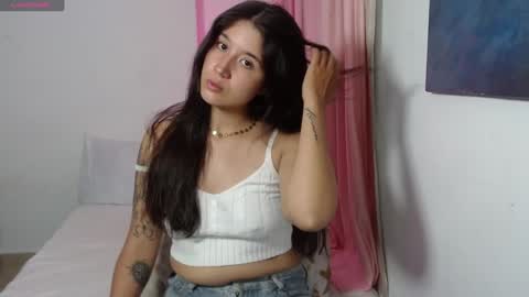 Snapshot of em_aa1 chatting on January 2025 01:30:01 AM A N D R E A online show from January 2025 01:30:01 AM