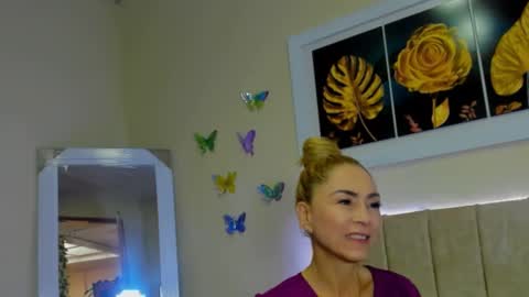 ema garcia  online show from September 2025 01:35:02 PM