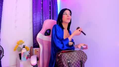 Ema Lambert  online show from December 2024 06:43:01 PM