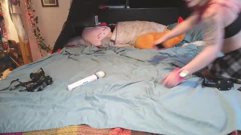 EmberLoveLace online show from September 2025 07:48:02 PM