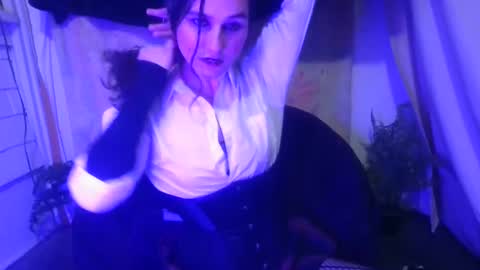 Snapshot of embers_of_eternity chatting on January 2025 04:10:02 AM Ellie online show from January 2025 04:10:02 AM