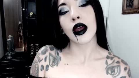 Snapshot of emearld_black chatting on September 2025 04:50:01 AM Emerald Black online show from September 2025 04:50:01 AM