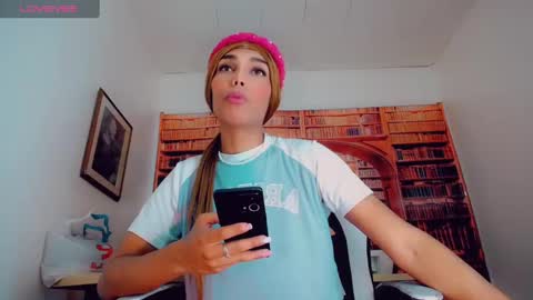 Emeli online show from January 2025 08:03:02 PM