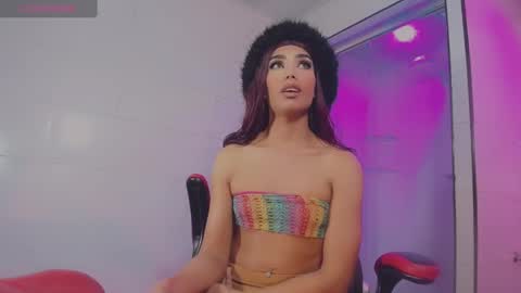 Emeli online show from February 2025 05:34:01 PM