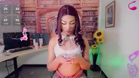 Emeli online show from September 2025 11:15:02 AM