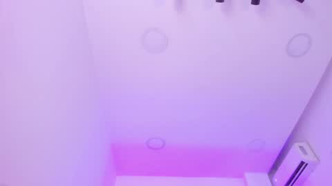 emelie_89 online show from December 2024 03:04:02 PM