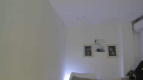 emelie_89 online show from October 2025 11:54:01 AM