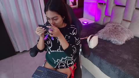Emily  online show from January 2025 04:01:02 AM