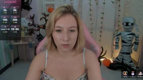 Snapshot of emely_garcias chatting on November 2025 12:07:01 PM emelia online show from November 2025 12:07:01 PM