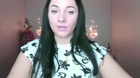 Emely online show from December 2024 02:02:02 AM