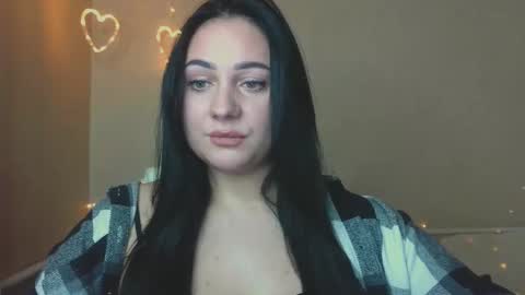 Emely online show from October 2025 04:39:01 PM