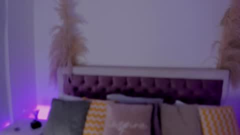 Emy online show from January 2025 07:49:01 PM