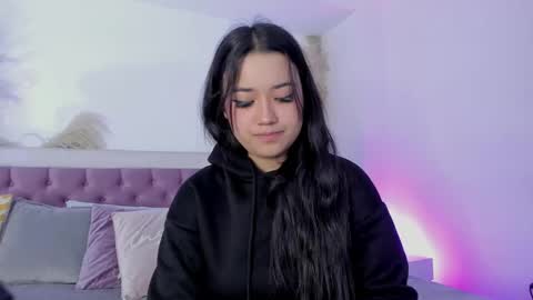 Emy online show from February 2025 10:43:02 PM