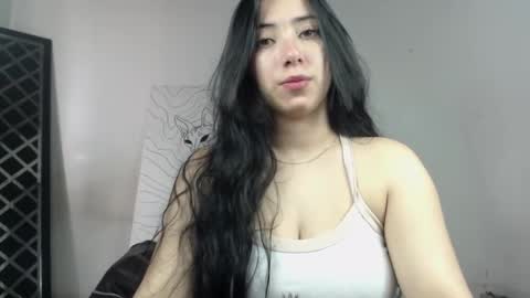 Snapshot of emiantonella_ chatting on October 2025 09:09:02 PM Antonella online show from October 2025 09:09:02 PM