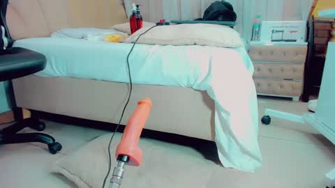 EmillySaenz online show from February 2025 03:59:02 PM