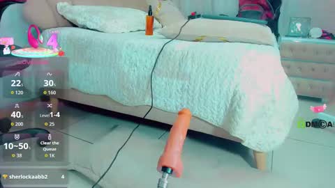 EmillySaenz online show from September 2025 04:40:02 PM