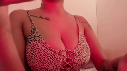 Emilia Big Boobs online show from December 2024 12:02:01 PM