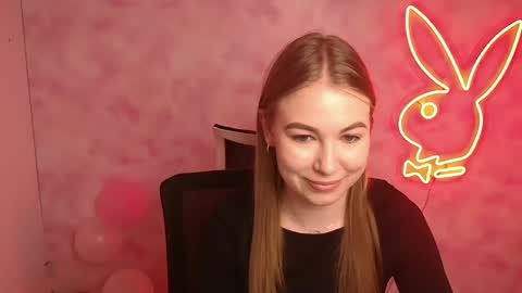 Emilia online show from March 2025 09:27:02 AM