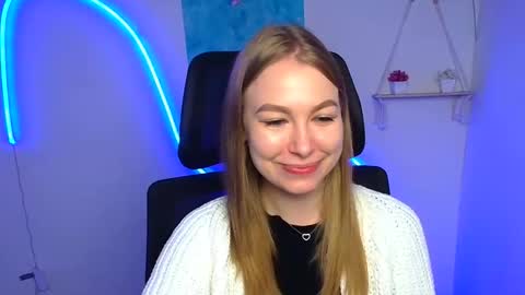 Snapshot of emilia_ilia chatting on October 2025 06:30:01 AM Emilia online show from October 2025 06:30:01 AM