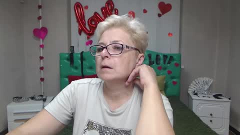 Snapshot of emiliagree chatting on September 2025 05:01:02 PM EmiliaGree online show from September 2025 05:01:02 PM