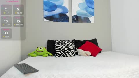 Snapshot of emilio_wolf chatting on January 2025 10:28:02 AM EMILIO online show from January 2025 10:28:02 AM