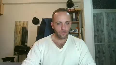 EmilioZem8 online show from December 2024 07:44:02 AM