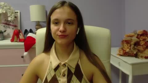 Emilly online show from December 2024 11:07:01 AM