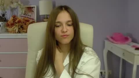 Emilly online show from March 2025 10:56:02 AM