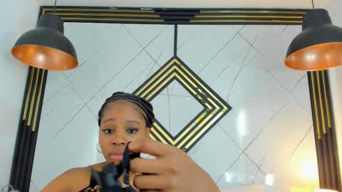 Snapshot of emillydiaz chatting on October 2025 12:28:02 PM Emilly online show from October 2025 12:28:02 PM