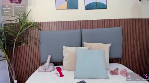 Snapshot of emillyharper_ chatting on October 2025 04:07:01 AM emillyharper_ online show from October 2025 04:07:01 AM