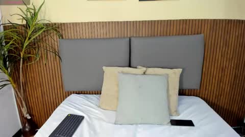 Snapshot of emillyharper_ chatting on October 2025 03:37:02 AM emillyharper_ online show from October 2025 03:37:02 AM