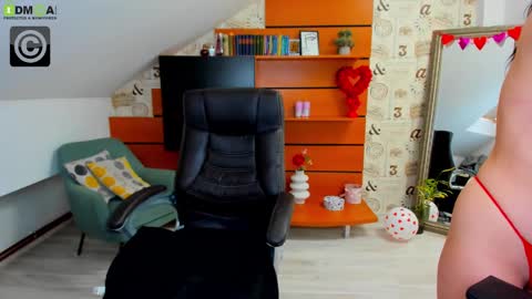 EmillyTaylor online show from February 2025 10:59:02 AM